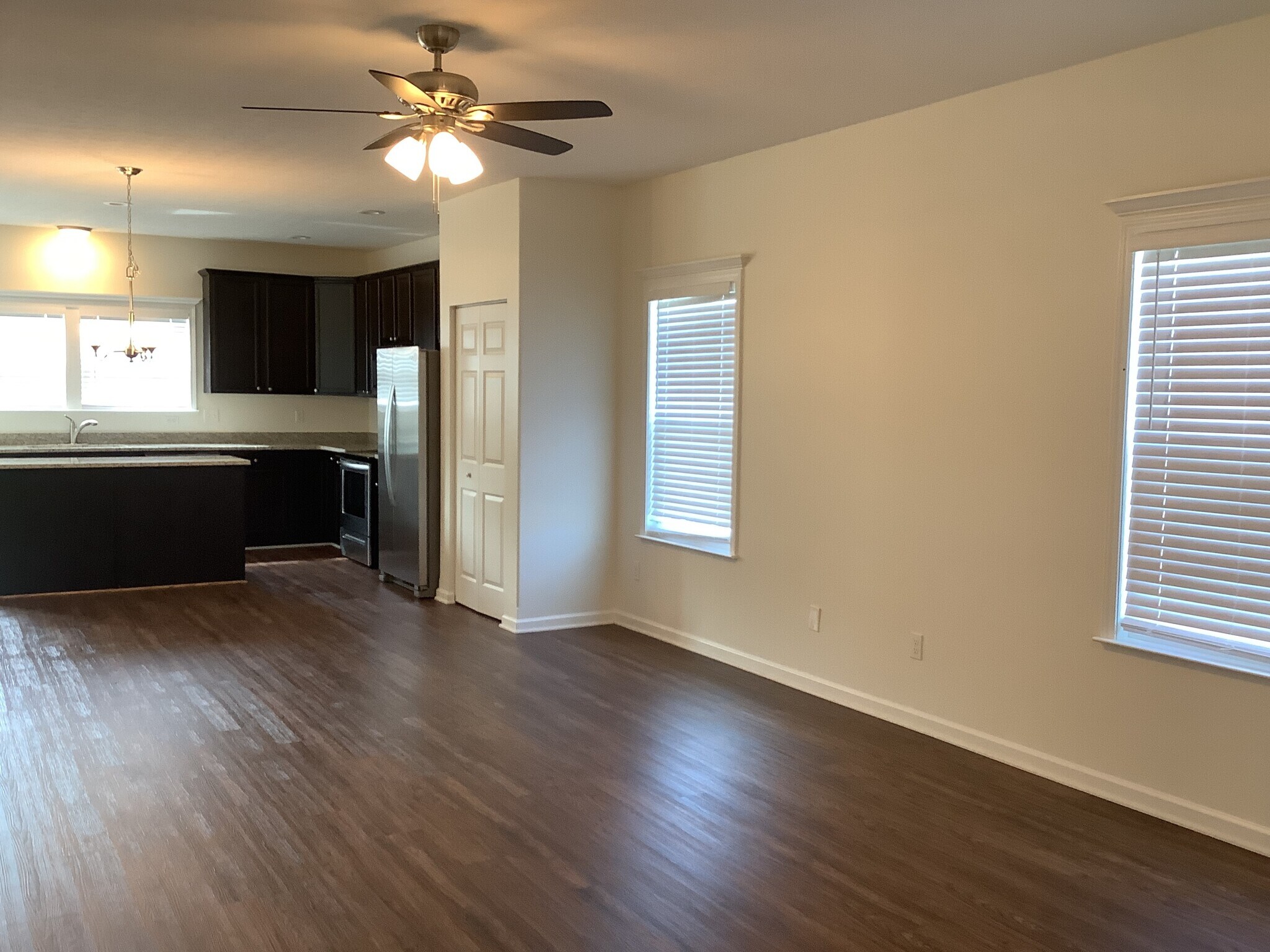 Building Photo - 249 Cavanaugh Dr