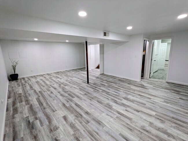 Building Photo - 1006 Kimberwicke Rd