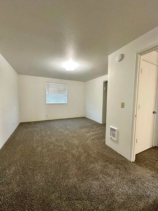 Building Photo - 1328/1330 SW 17th St