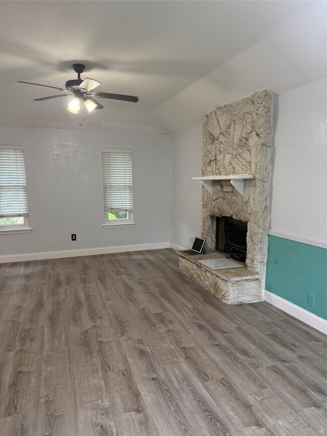 Building Photo - 12306 Taylors Crossing Dr