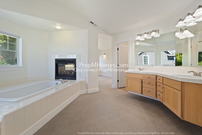 Building Photo - Spacious 5-Bedroom Oasis in the Heart of Five Oaks!