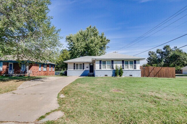 Primary Photo - Charming 4-Bedroom Home in The Village – U...