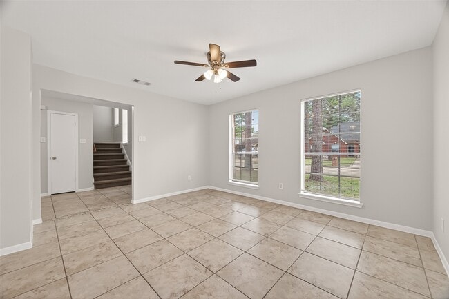 Building Photo - 5439 Baslow Dr