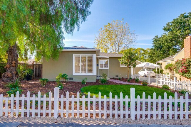 Building Photo - Wow! What a Great Home! Available Soon!