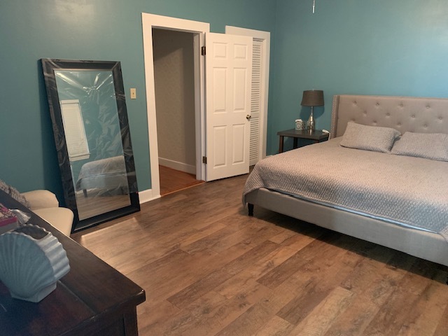 back room w/walk in closet and full private bathroom - 1561 US-98