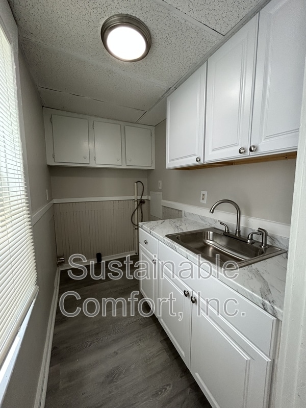 Building Photo - 254 Belmont St