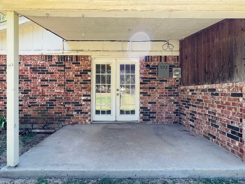 Building Photo - 922 Terry Trail