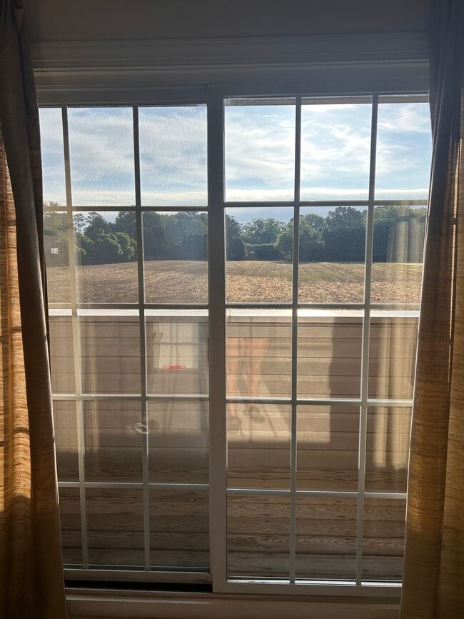 Building Photo - 3BD/2.5BA Brick Townhouse in Chancellors W...