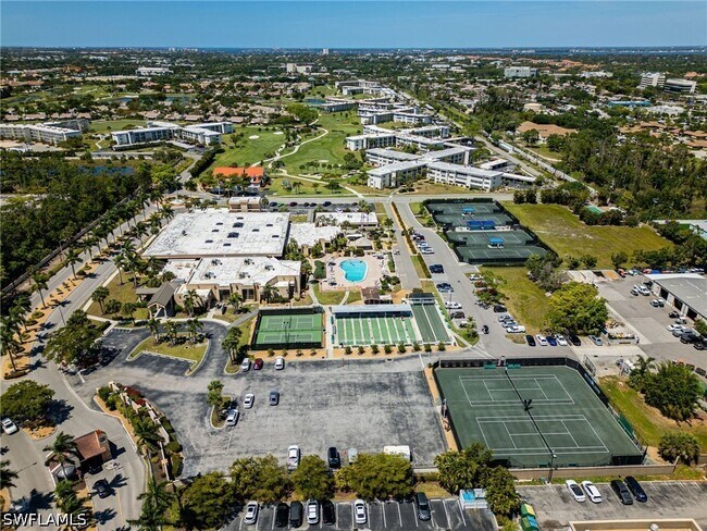 Building Photo - 1700 Pine Valley Dr