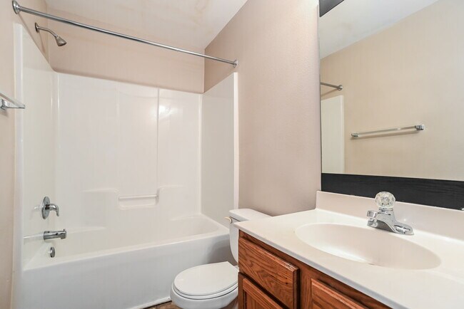 Building Photo - 10030 Orchard Grass Ct