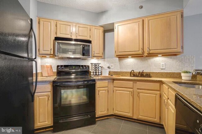 Building Photo - 1200 Braddock Pl