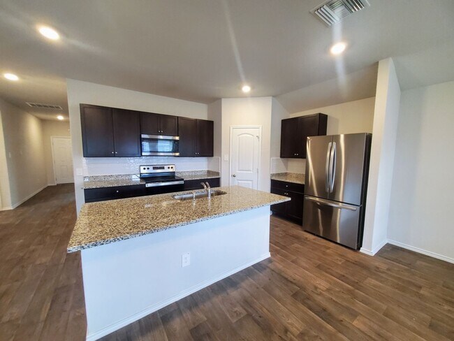Building Photo - 912 Cinnamon Teal