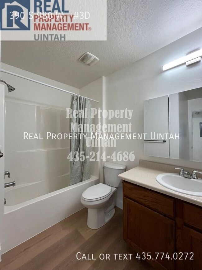 Building Photo - 390 980