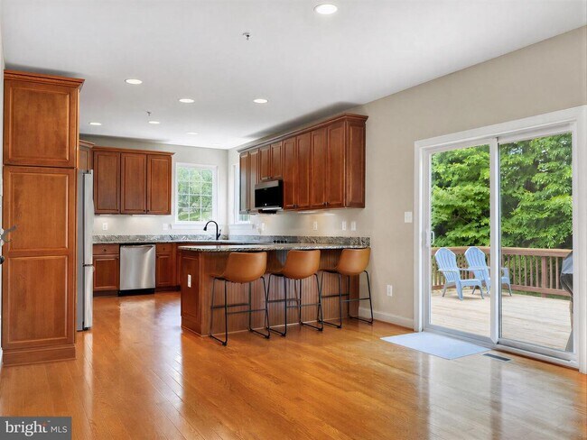 Building Photo - 23017 Holloway Ct