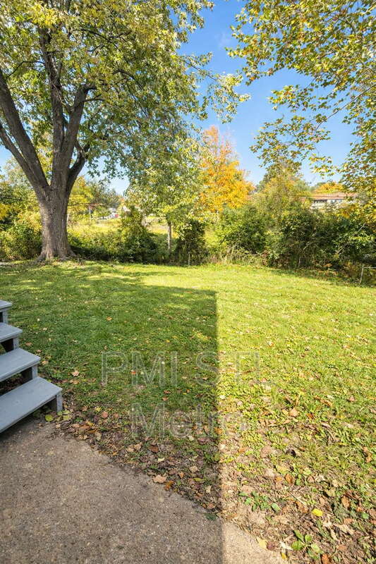 Building Photo - 205 Grampian Rd