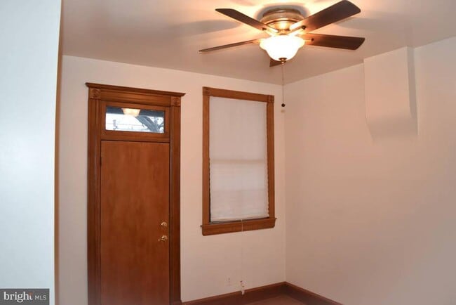 Building Photo - 39 Bryant St NW