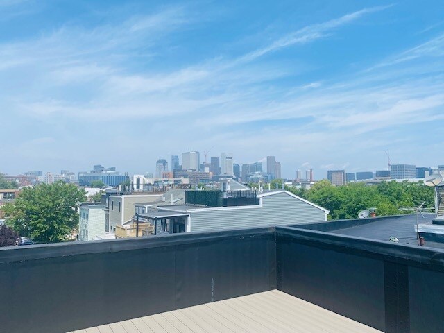 Building Photo - 2 W 3rd Street Pl