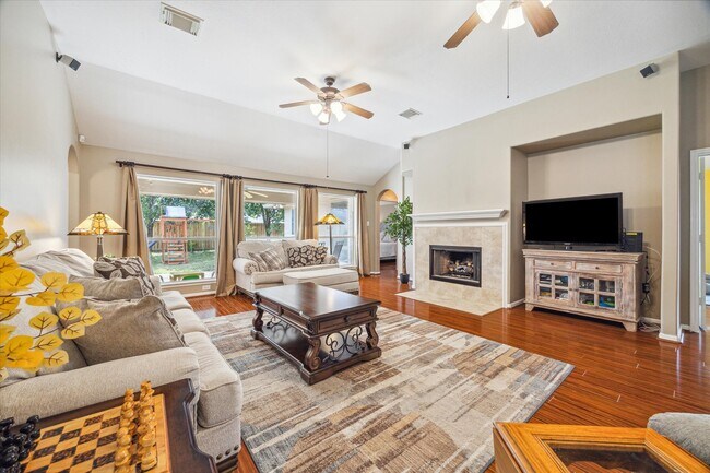 Building Photo - 18703 Summercliff Ln