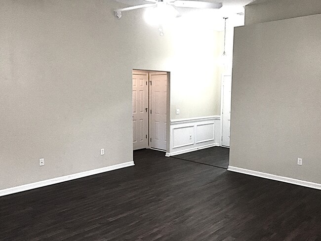 Building Photo - 30 Concordia Ct