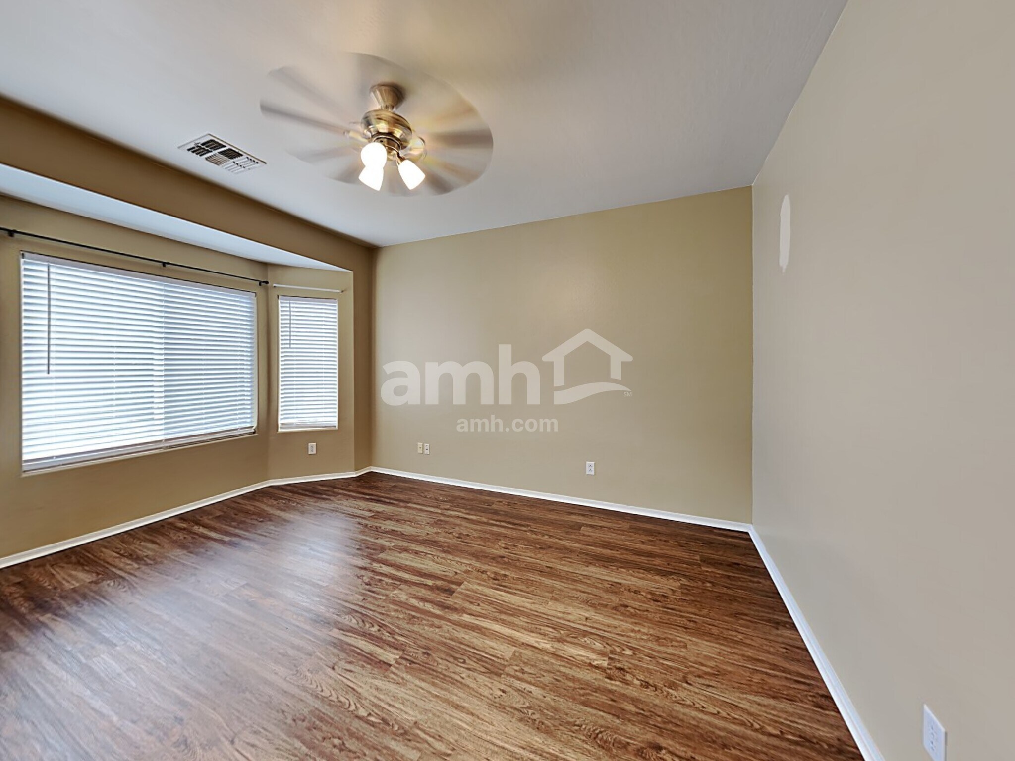 Building Photo - 11709 W Jefferson St