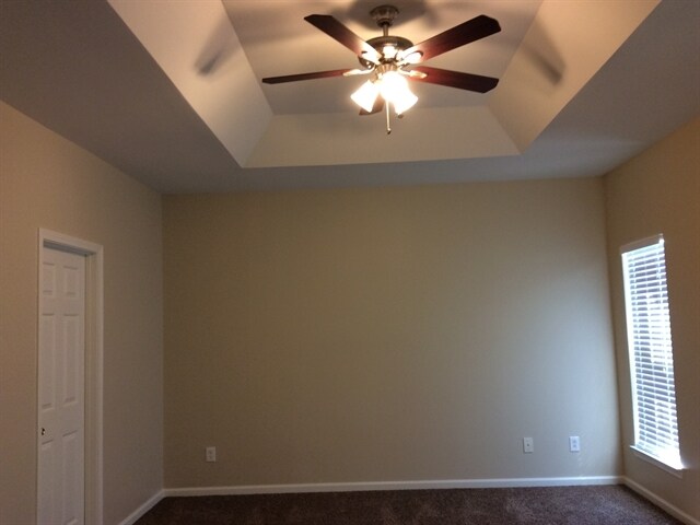 Building Photo - 5071 Sunburst Ln