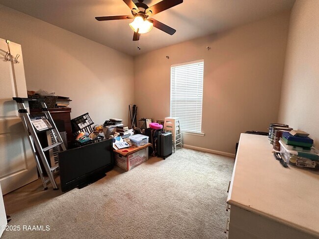 Building Photo - 209 Stanwell Ave