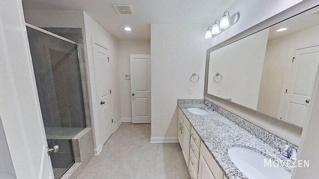 Building Photo - 203 Hartland Pl