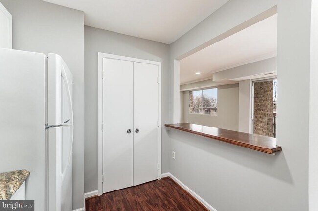Building Photo - 12703 Dara Dr