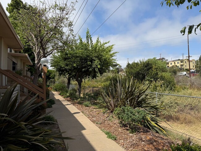 Building Photo - 4098 Valeta St