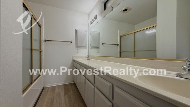 Building Photo - 14498 Amador Ct