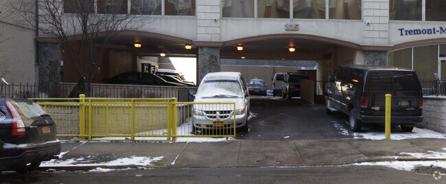 Building Photo - 115 Henwood Pl