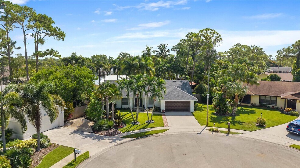 Building Photo - 1021 Corallita Ct