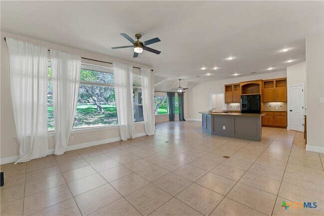 Building Photo - 781 Meridian Dr