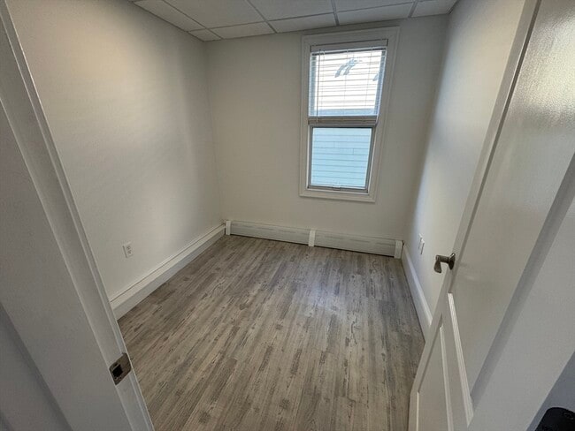 Building Photo - 278 E Eagle St