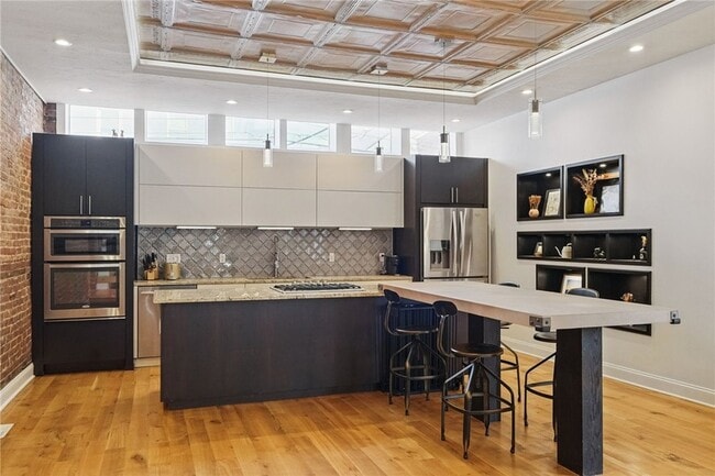 Building Photo - 3865 Howley St