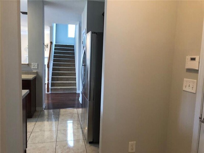 Building Photo - 3347 Drayton Manor Run