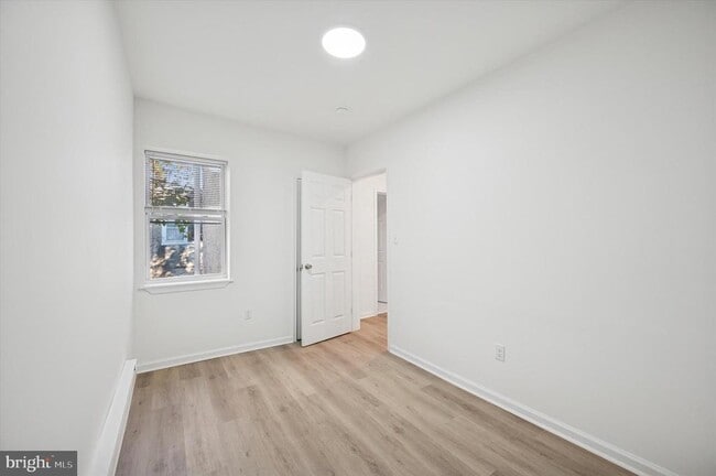 Building Photo - 2535 N Newkirk St