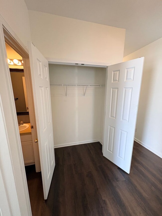 Building Photo - Welcome to Bluffton Park