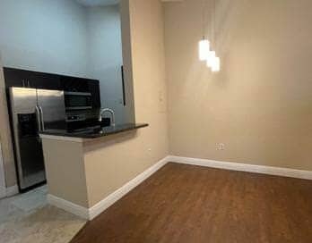 Primary Photo - 2850 N Oakland Forest Dr
