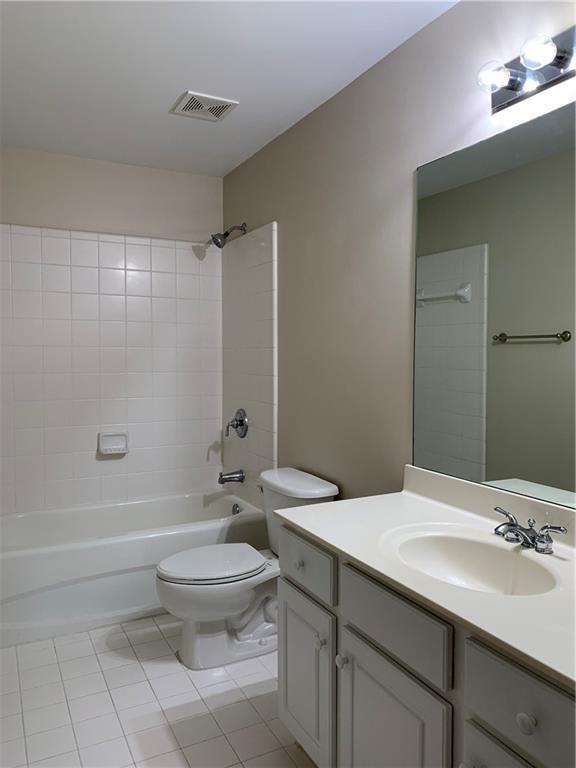 Building Photo - 1207 Dunwoody Village Dr