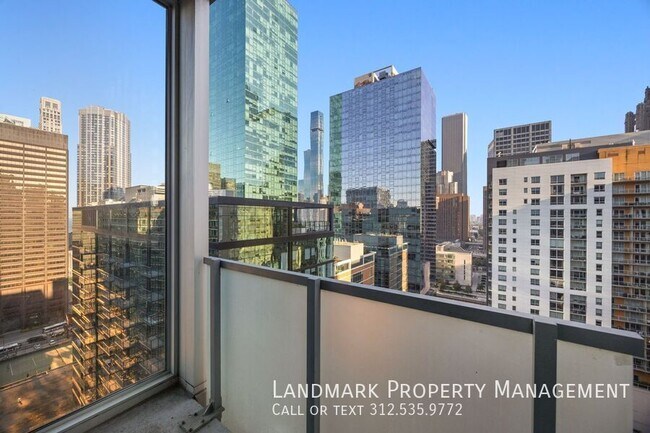 Building Photo - 550 N St Clair St