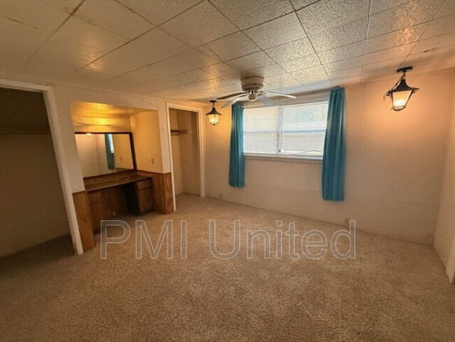 Building Photo - 505 N Broughton St