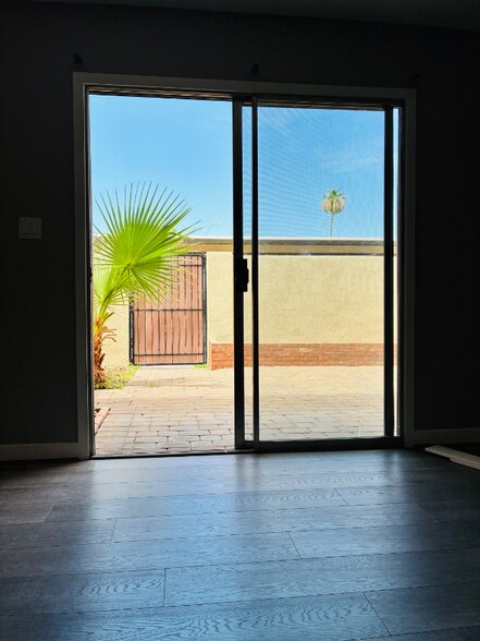 Building Photo - 7845 E Valley Vista Dr