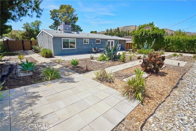 Building Photo - 12350 Luna Pl