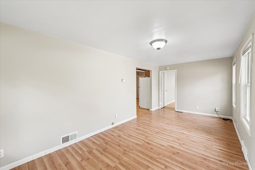 Living Room - 6425 Maple Ave