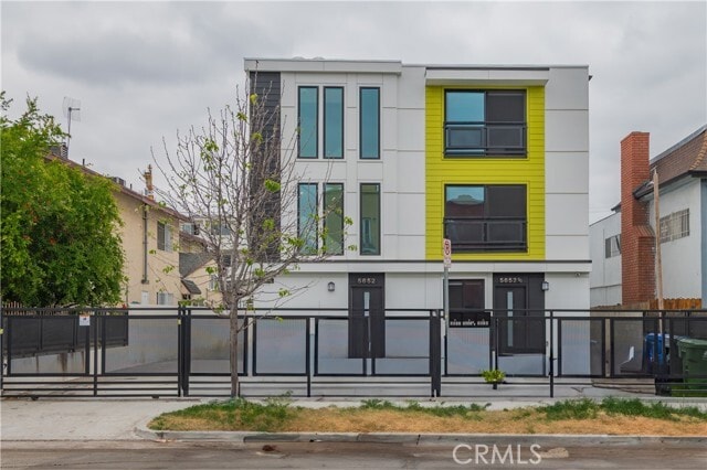 Building Photo - 5654 La Mirada Ave