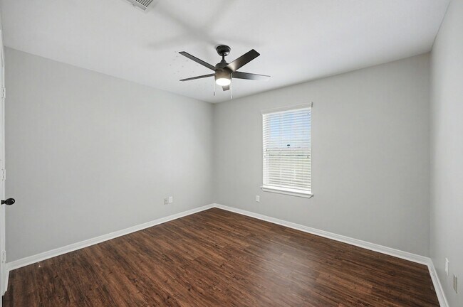 Building Photo - 13314 Enchanted Way