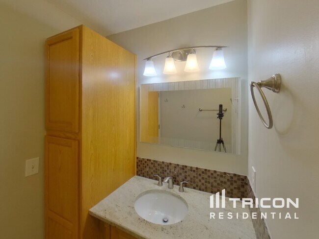 Building Photo - 3026 Wentworth Ct