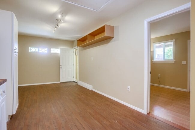 Building Photo - Single Story Duplex with Two Private Residences