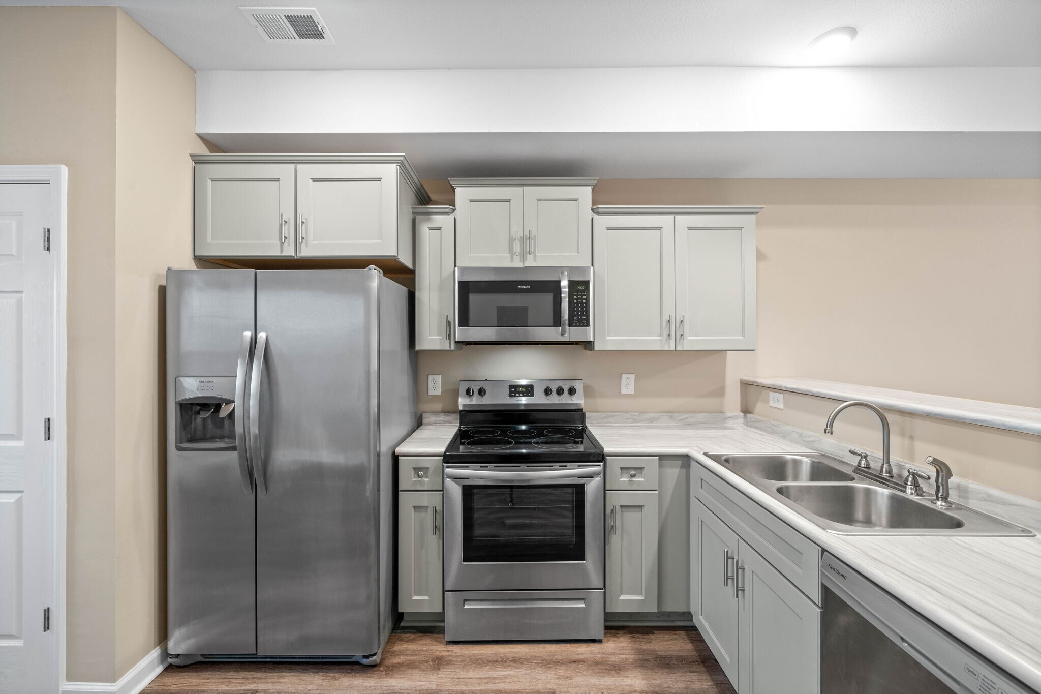 Building Photo - 55 Durrett Dr